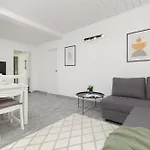 Metro Plac Wilsona Cozy By Renters Διαμέρισμα