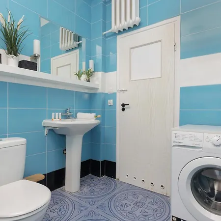 Daire Metro Plac Wilsona Cozy By Renters Varşova